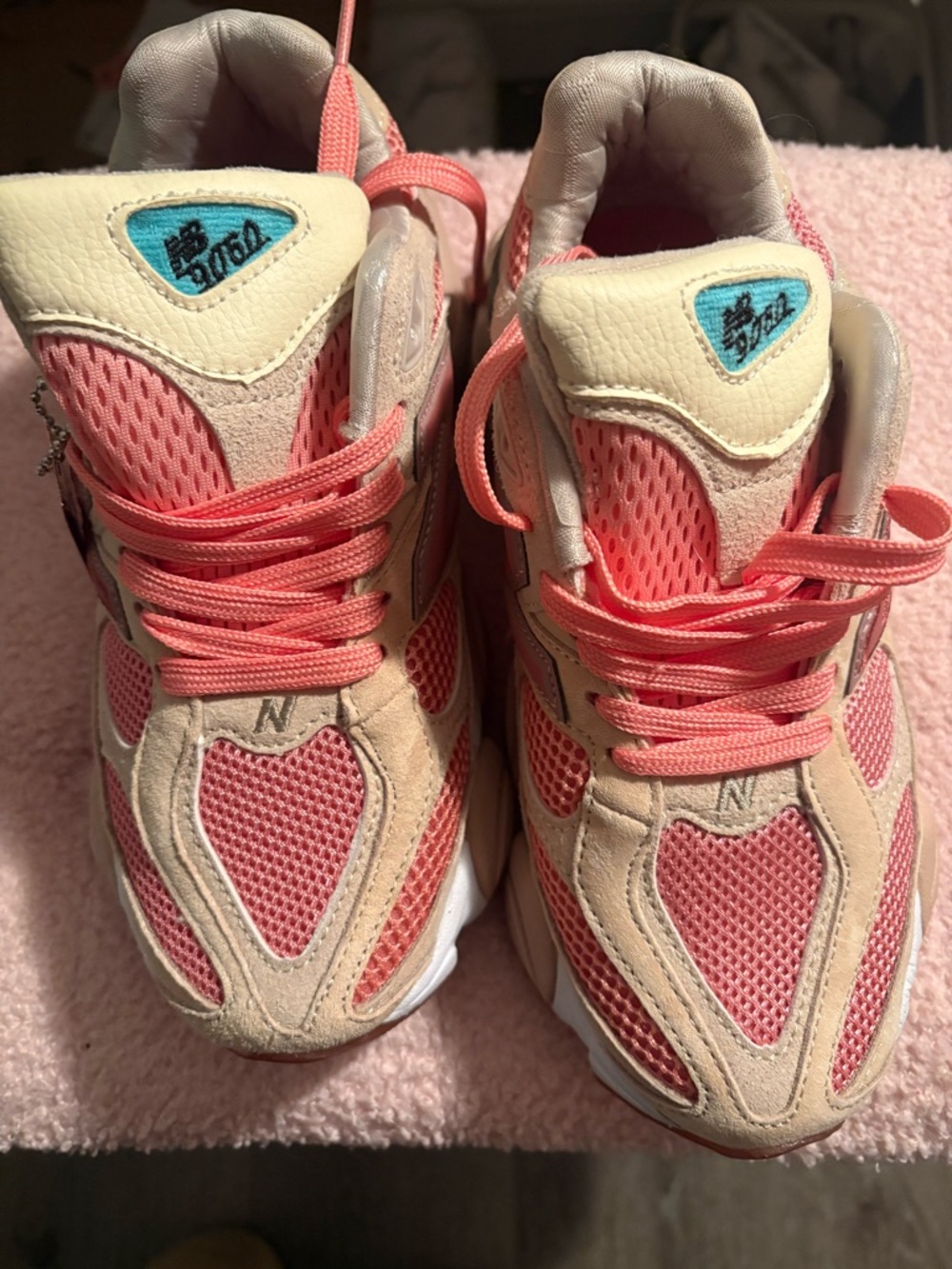 New Balance Pink 9060 sneakers New - Picture 4 of 6